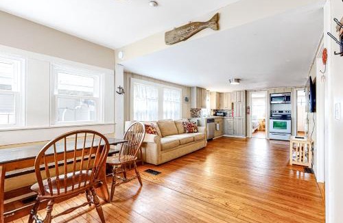 Hampton Apartment | Cool Change