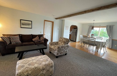 Milford House | Cooperstown Double Play Lodge 5-BRs House Near HOF