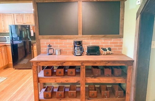 Hartland Four Corners Cabin | Copper Hill House - VT getaway near Ludlow & Okemo