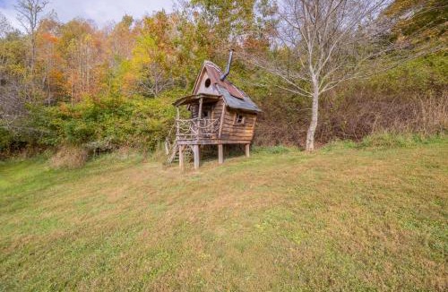 Damascus House | Cottage on Creeper Trail with Wide Open Acreage