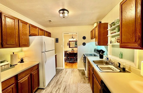 Fentress House | Country Escape Home in the Woods- Chesapeake, VA