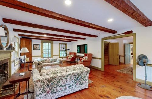 Chester House | Country Riverside Retreat