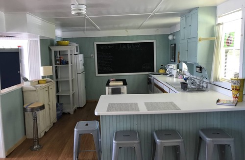Brandon Cottage | Couple’s Getaway—Vintage 1920's Lake Front Cottage on Lake Hortonia in Vermont