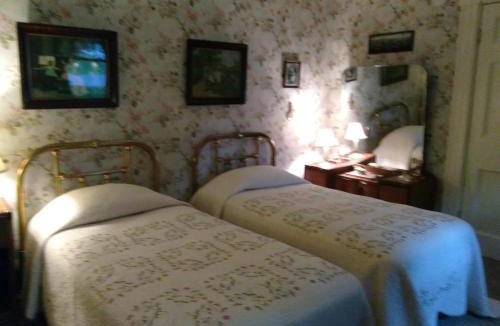Websterville Bed & Breakfast | Couture Farm at Millstone Hill