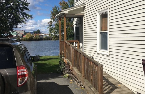 Newport House | Cozy 1 1/2 bedwaterfront townhome in charming Newport with WiFi , fire pit