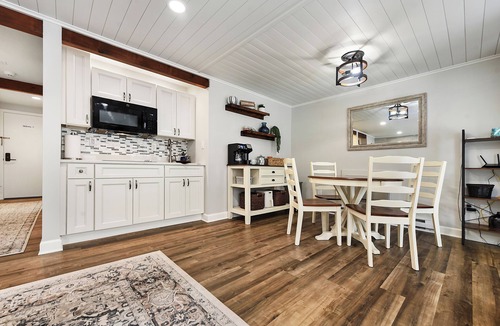 Farmington Condo | Cozy 1 bedroom condo nestled in the heart of The Laurel Highlands.