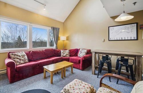 Central Vermont- Killington House | Cozy,1 bedroom loft condo! Ski back trails, shuttle& Sports center Highridge E11