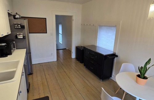 Newport Apartment | Cozy 1-bedroom Owners Apartment in downtown. Walk to main street.