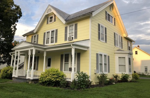 Pine Bush House | Cozy 1920’s home in the heart of Pine Bush