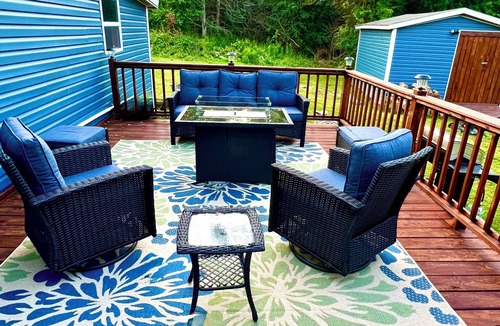 Henderson Cottage | Cozy 2BR cottage near the Harbor, beach, hunting and fishing!