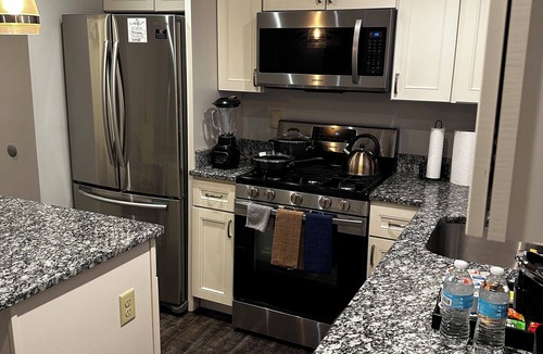 Downtown Baltimore House | Cozy 2BR Retreat with Free Parking & Prime Location