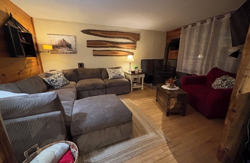 Hyde Park Other | Cozy 3 bedroom 2 bath home close to hiking, biking, and Stowe!