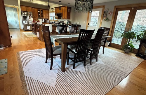 Woburn House | Cozy 4-bedroom house in superb Woburn with WiFi, AC - 16 mins to Boston