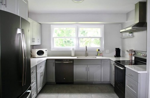 Saratoga Springs House | Cozy 4BR home, walk to track/downtown, private yard w/patio
