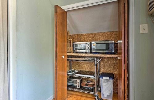 Rossville Apartment | Cozy and Private Rental Unit in Towson/Baltimore