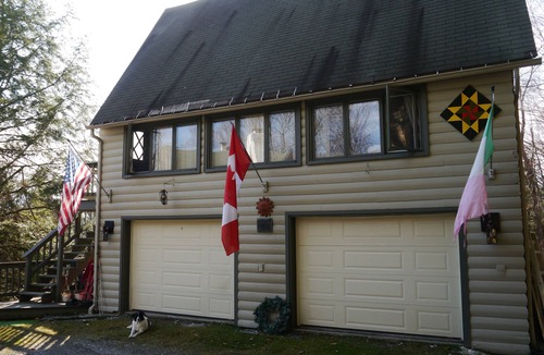 Montgomery Center Apartment | Cozy apartment with fantastic views 5 miles from Jay Peak