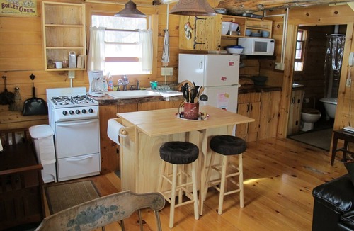 Tunbridge Cabin | Cozy Cabin On 10 Wooded Acres In Vermont