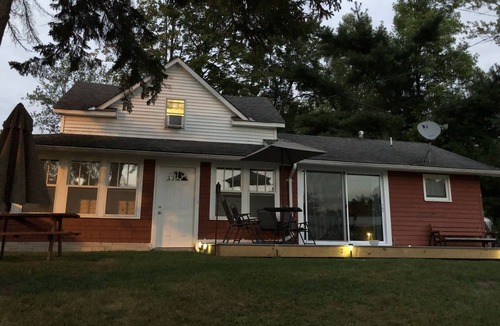 Sylvan Beach House | Cozy Canal Front Home in Wonderful Sylvan Beach, NY
