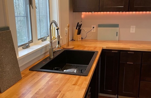 Mount Holly House | Cozy Chalet 5mins from Okemo, SAUNA JACUZZI HOT TUB