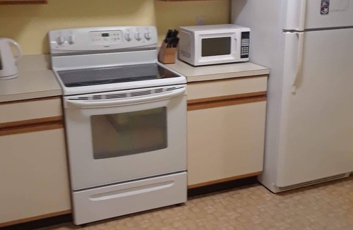 Center Conway Condo | Cozy Clean 2nd Floor Condo in Conway!