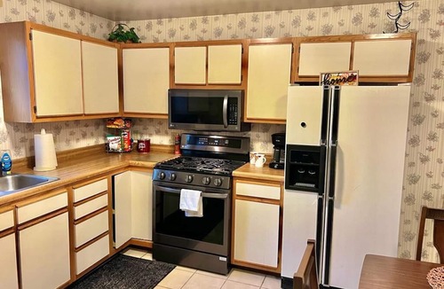Racine Apartment | Cozy Corner on Zimmerle