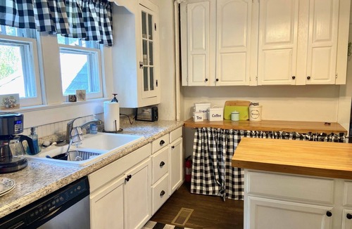 Greenbush House | Cozy Home in Peaceful Location-Short Drive to Beaches & Bay