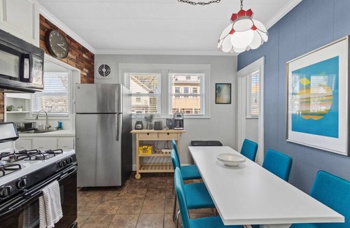 South Medford House | Cozy House close to TUFTS, Harvard, MIT 3BR