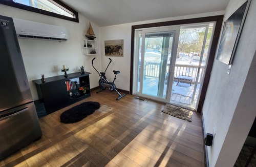 Mountain Dale House | Cozy little retreat far from the city