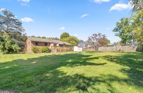 Burtonsville House | Cozy Lower Level Retreat Near Silver Spring