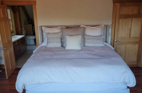 Charlemont House | Cozy Mountain Home Vacation Getaway!