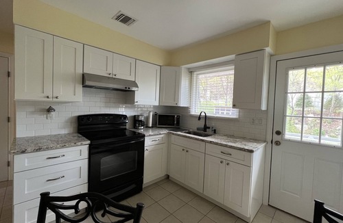 Ringwood Apartment | Cozy, quiet and modern duplex apartment in a perfect location!