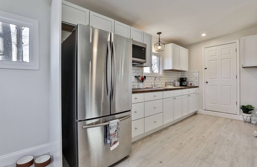 Salem Apartment | Cozy Salem Studio Near Tuscan Village & Boston