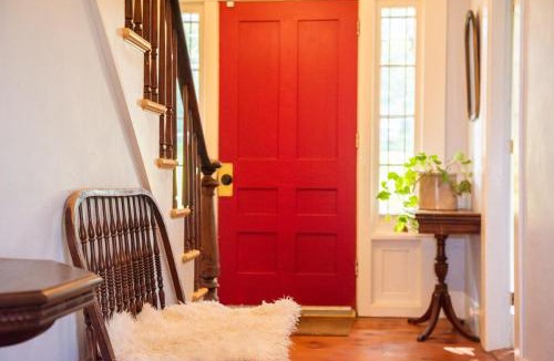 Tinmouth House | Cozy Skiing Vacation in Historic 1800’s Colonial