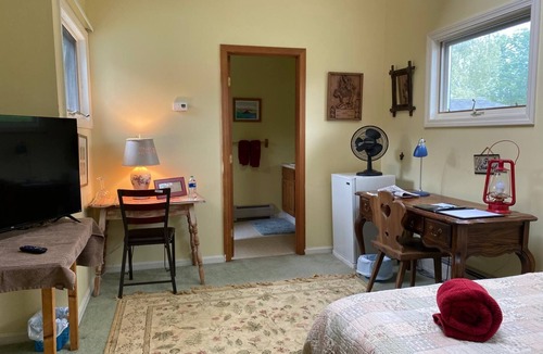 Stowe Apartment | Cozy studio conveniently located in Stowe