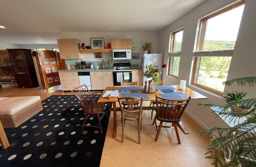 Salem Apartment | Cozy studio in a scenic hilltop location in charming Salem, NY