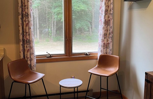 Intervale Condo | Cozy townhome sleeps 10 in the heart of it all. Minutes to multiple ski resorts