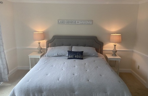 Bolton Landing House | Cozy townhouse in the heart of Bolton Landing