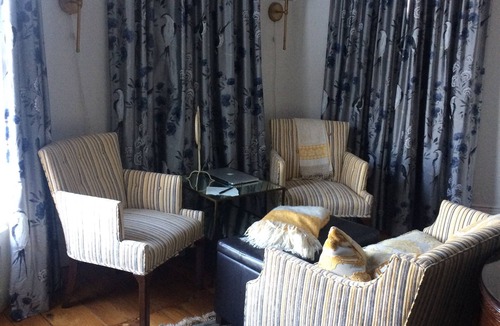 Oxford House | Cozy Victorian Mansion with room for your whole family