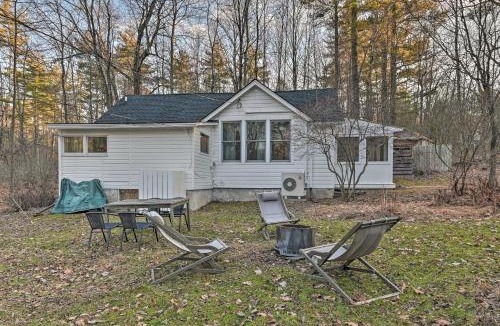 Woodstock House | Cozy Woodstock Home with Fire Pit!