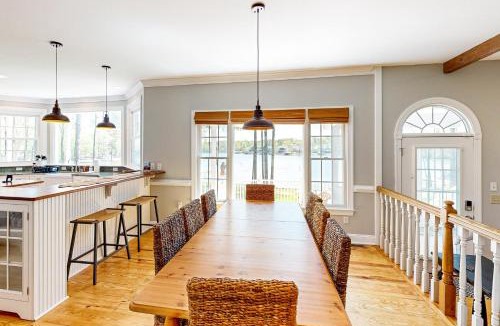 Mineral House | Crane's Landing