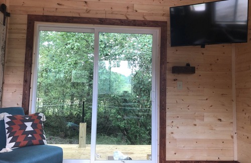 Fayetteville Cabin | Creek-side Cabin Nestled on Horse Farm, Relax, Pet Horses, & Pet Friendly