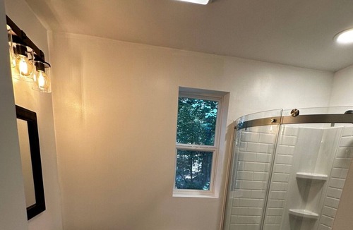 LaVale House | Creekside Home w/Private Yard and Creek Access w/Running Water Sounds