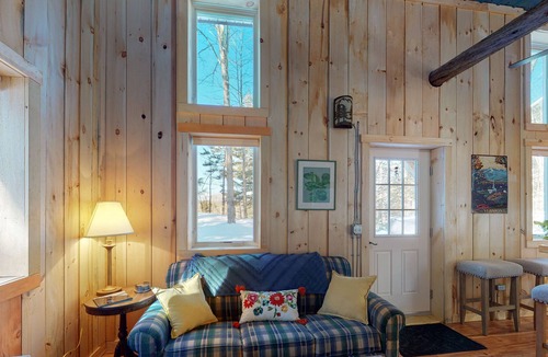 Morrisville House | Custom Mountain Home with Private Hot Tub, Firepit, & Free WiFi - Dog Welcome