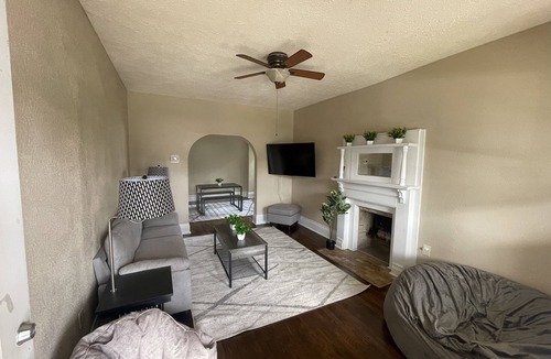 St Albans House | Cute 2 bed 1 bath with off street parking