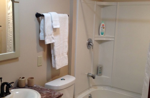 Grantham Apartment | Dartmouth /Lake Sunapee Region