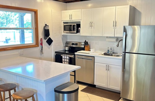 Davis Park House | Davis Park Waterview, 4th House from Ocean, WiFi, Pool, AC/Heat