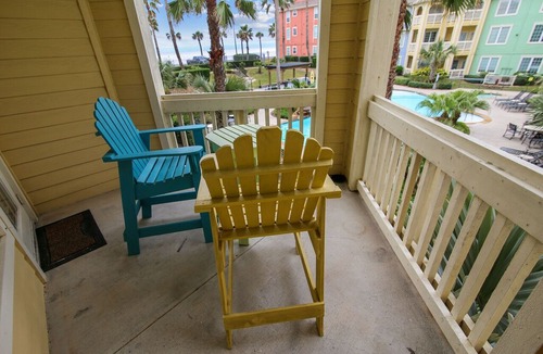 Galveston Condo | Dawn 722-Poolside Paradise, Private Balcony, Pool View, Resort is Directly on Seawall