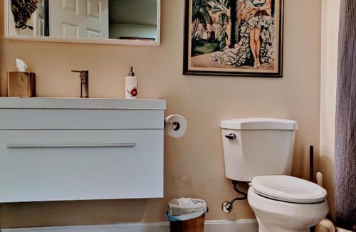 Anacostia Apartment | Dc W Street Suite - Parking Included