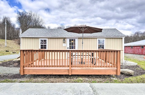 Pleasant Mount Cottage | Deluxe Duplex Farm Stay Autumn Midweek - 35% OFF Promo!