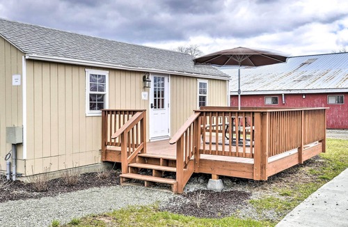 Pleasant Mount Cottage | Deluxe Duplex Farm Stay Autumn Midweek - 35% OFF Promo!
